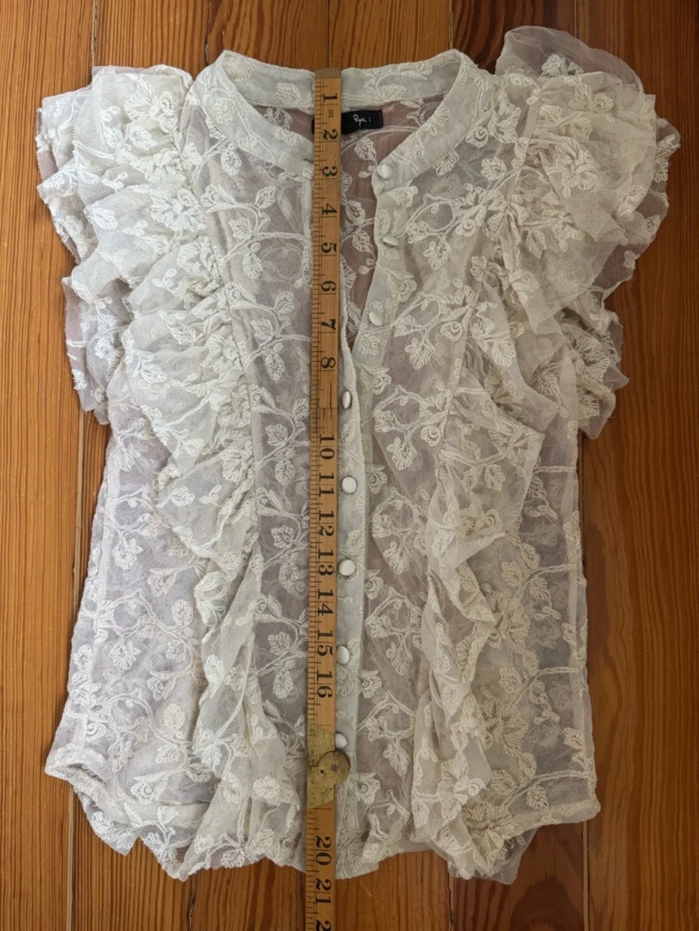 Ryu Cream Sheer Lace Ruffle Button-Front Top - Picture 4 of 5